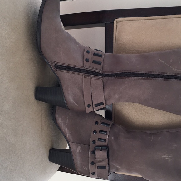 Brand new warm Winter boots - - Picture 2 of 4